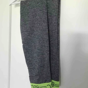  - Träningstights från märket Blacc, använda 1 gång, stl S ❣️
