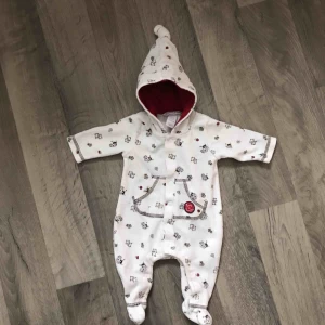  - Väl använd pyjamas   Frakt tillkommer