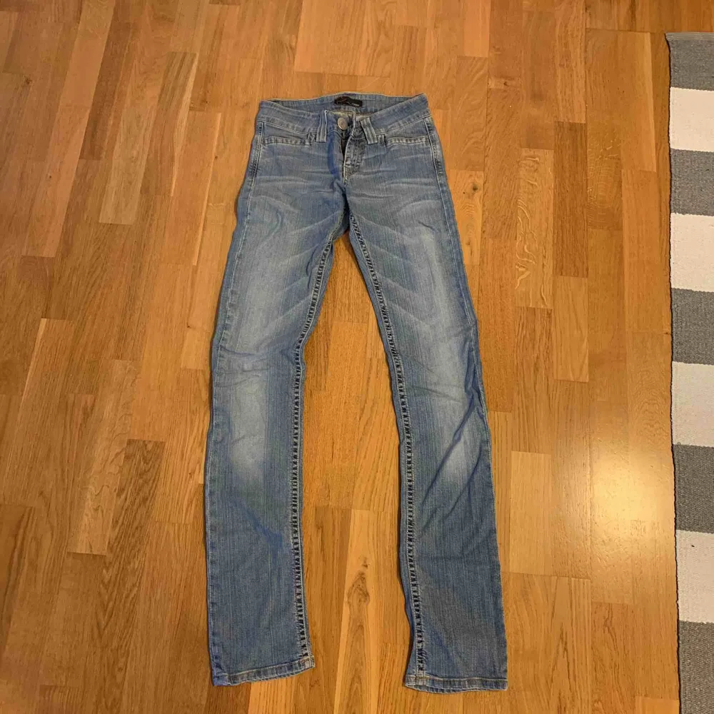 Jeans, långa (36), knappt använda . Jeans & Byxor.