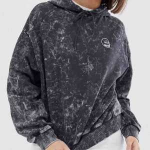  - Hoodie från Cheap Monday, köparen står för frakt ☺️