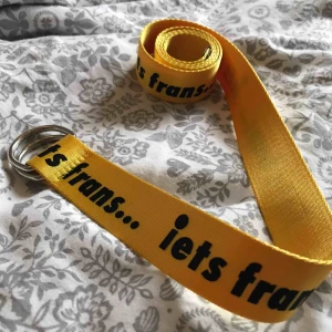 Urban outfitters skärp - Ett oanvänt skärp från Urban outfitters❤️ passar alla då det är justerbart. Kan mötas upp annars står köparen för frakt🥰