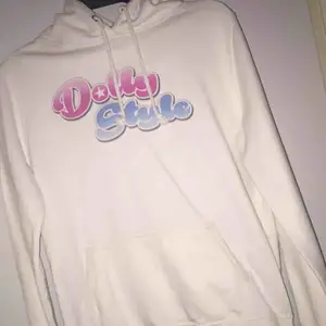 Dolly style hoodie, liten i storleken