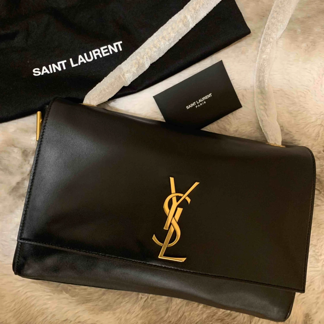 ÄKTA YSL KATE REVERSIBLE väska