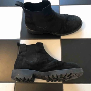  - Vagabond skor i mocka ☺️ storlek 39. Dom är i fint skick och sköna och varma. Kan mötas upp i Stockholm eller skicka mot betalad frakt. 