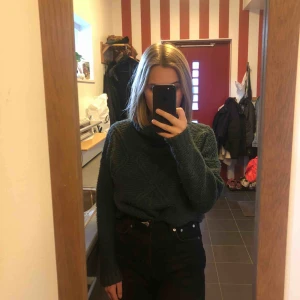  - Mysig stickad tröja från Lager 157, knappt använd, 80 kr 🧡 