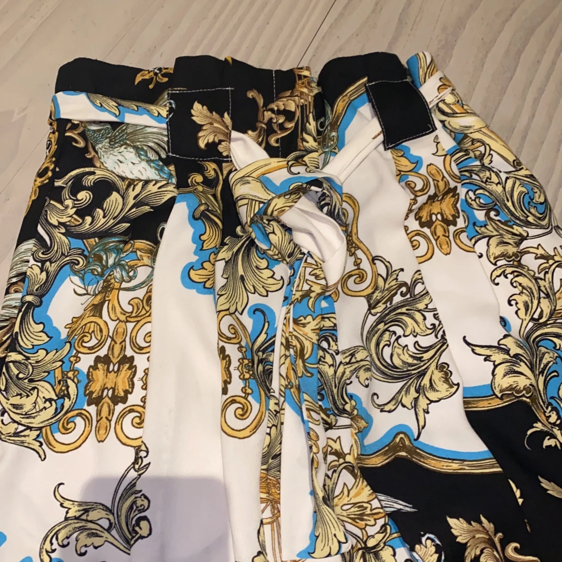 Mönstrade kostymbyxor  - 90