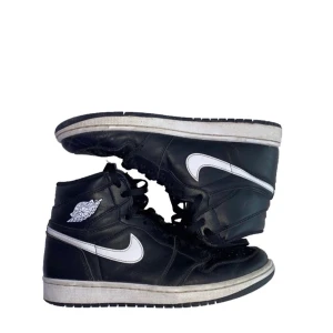 Air Jordan 1 yin yang  - Säljer nu mina Air Jordan 1 i storlek 42 för 890kr!