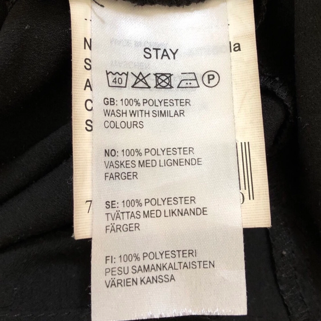 Svart linne med spetskant - 91