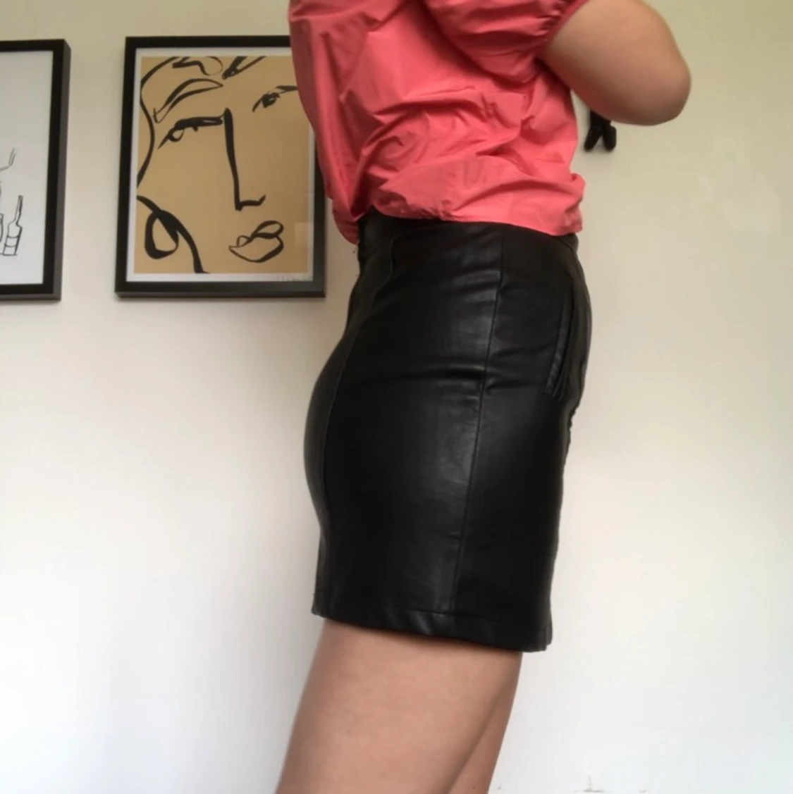 Svart vintage skinnkjol - 91