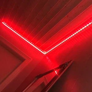 Röd led slinga 5 meter - Säljer min röda med slinga 5 meter köpt från Ikea nypris 400