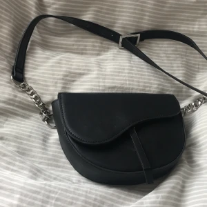 Midjeväska  - Sjukt fin och oanvänd midjeväska 