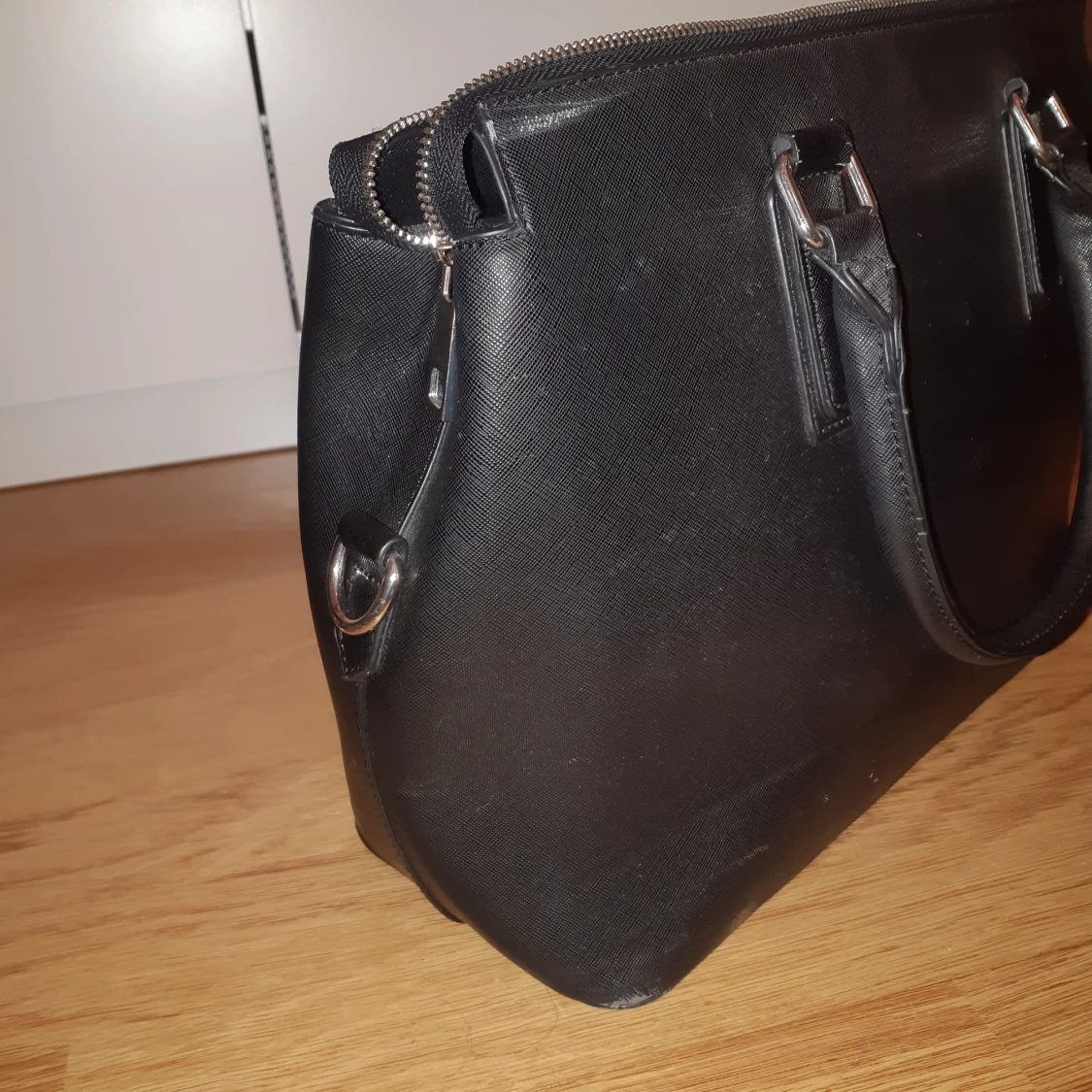 Svart väska, Gina tricot - 91