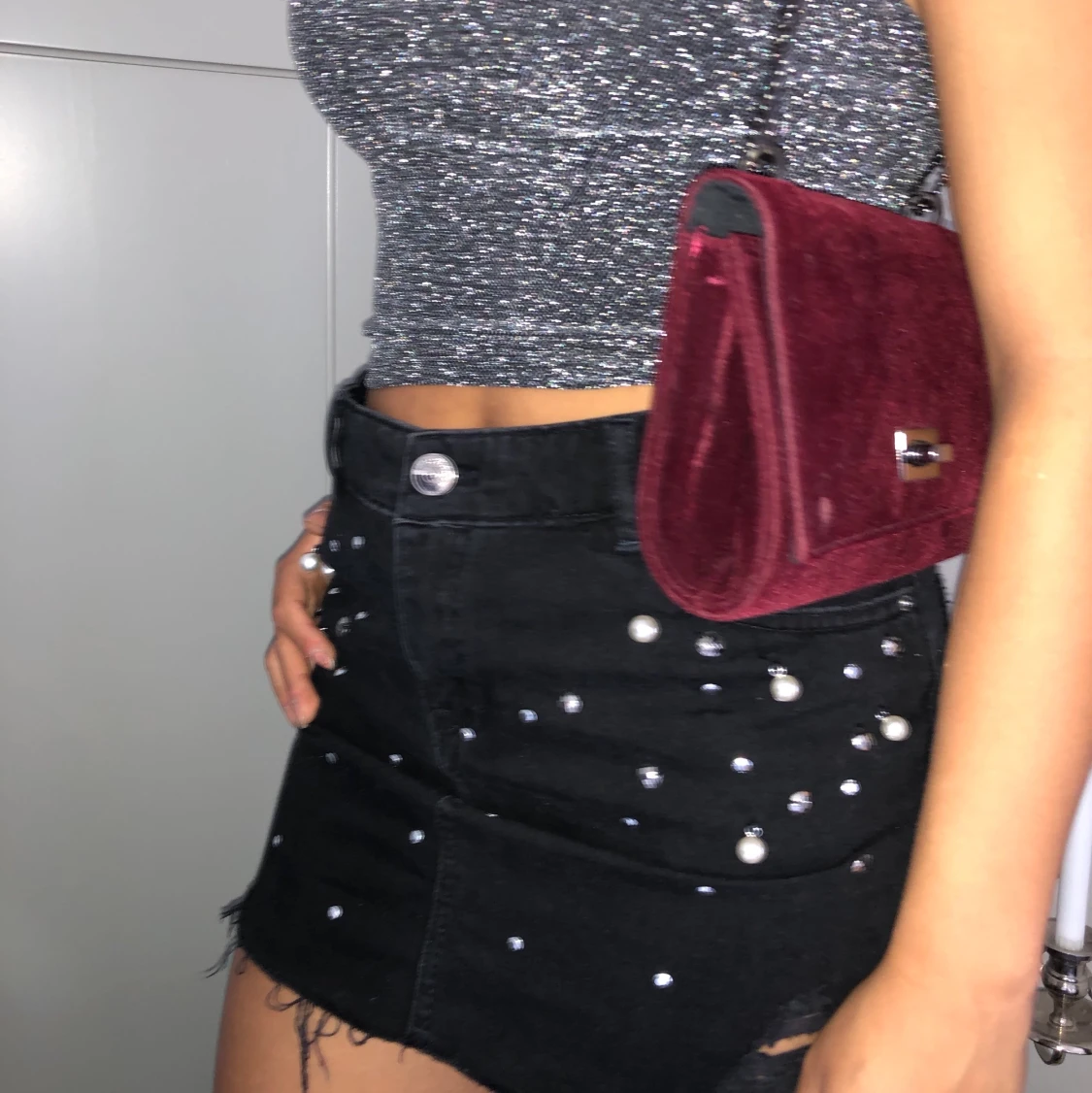 Svart kjol m paljetter