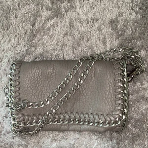 Väska - SÅLD!!! Anonsen går ej att ta bort