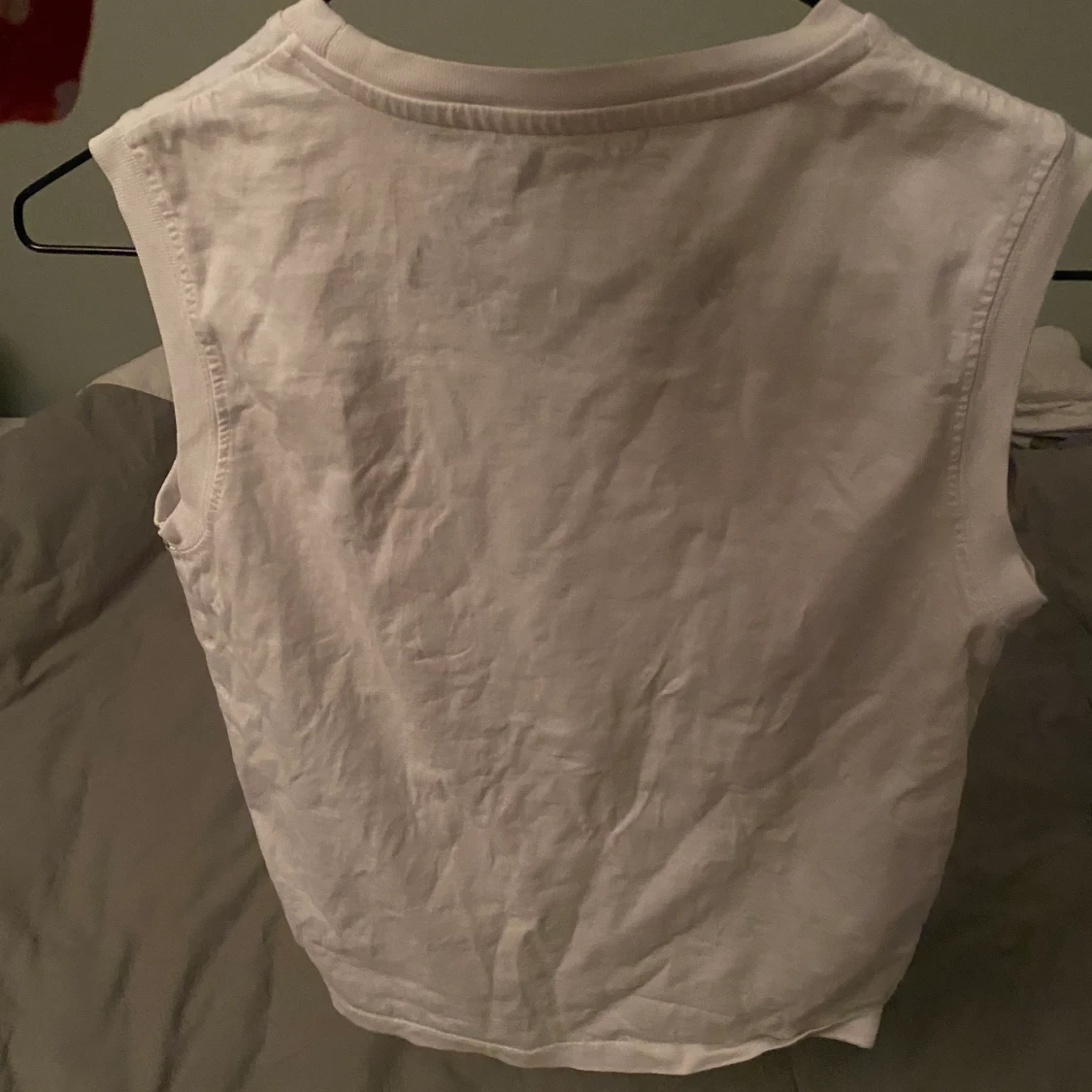 Coolt vitt linne med tiger - 90