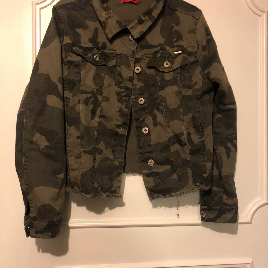 Jeans jacka i militär 