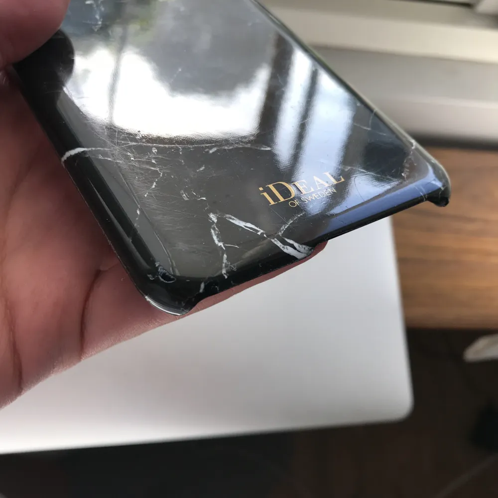 Ideal of sweden iPhone 6 Plus skal. Lite kantstött men inget man tänker på. Frakt inkluderat i priset. Nypris 300kr.. Övrigt.