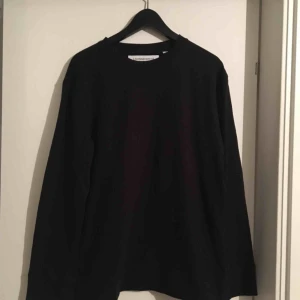  - Oanvänd tröja från lhomme rouge, prislappen kvar! 