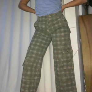  - Svinballa och bekväma byxor. Passar mig som är 160 cm. Köparen står för frakt💘