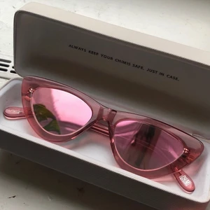 Chimi solglasögon  - Säljer mina chimi solglasögon, knappt använda, frakt 63kr 