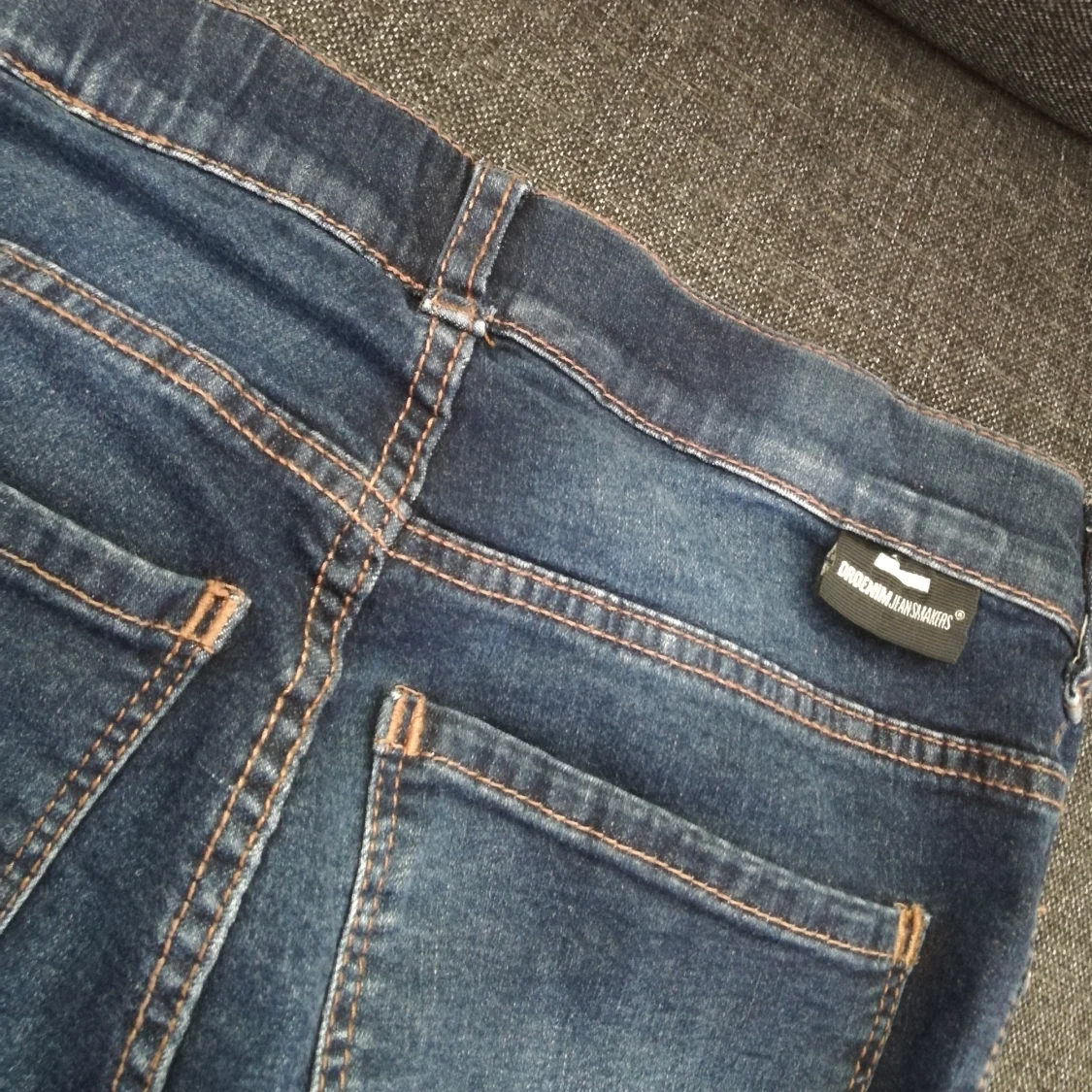 Mörkblåa Dr Denim jeans  - 90