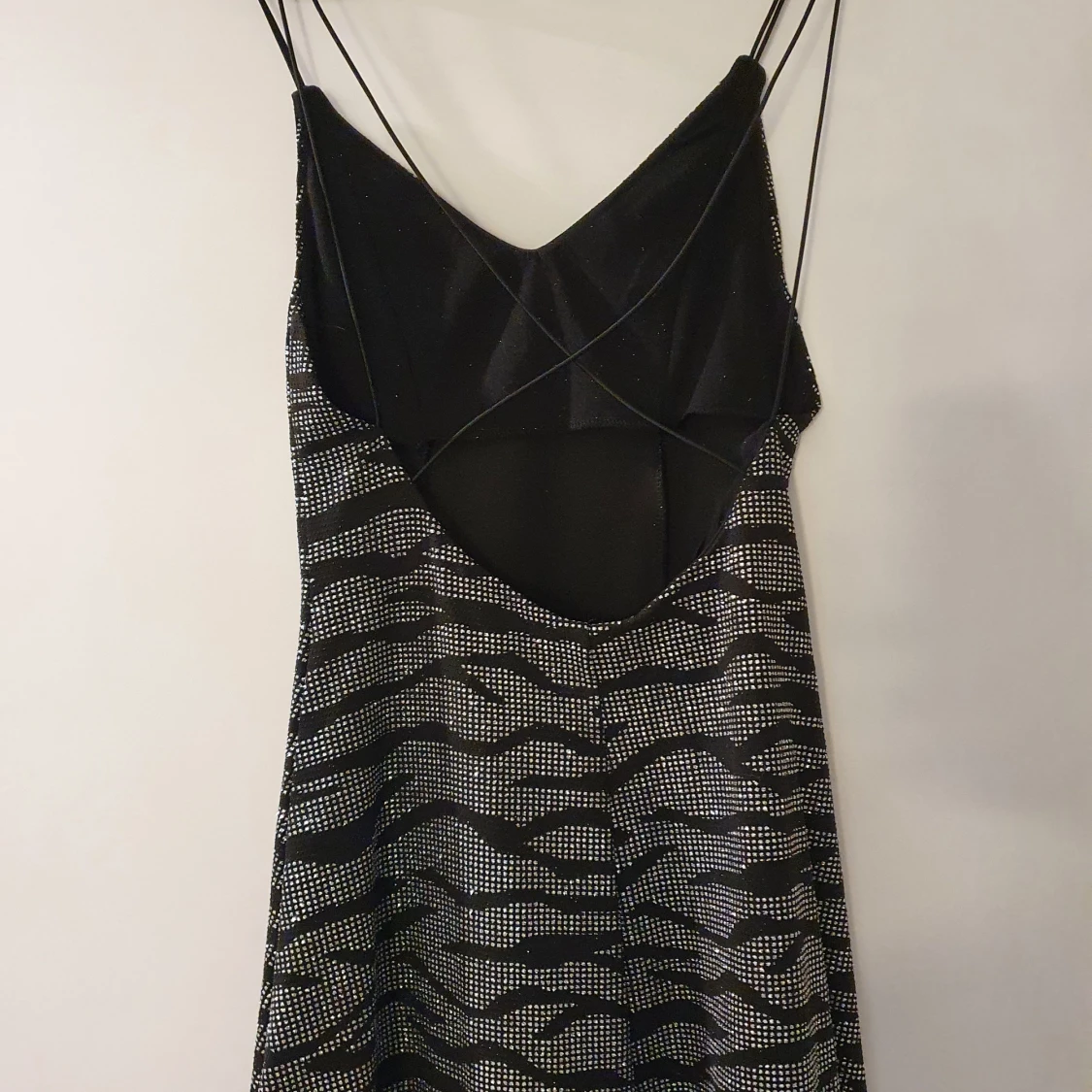 Oanvänd klänning  - 90