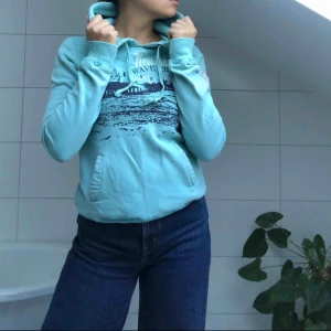  - En mysig blå hoodie från Bluenotes, en affär som inte finns i Sverige. Köpt i Kanada! 