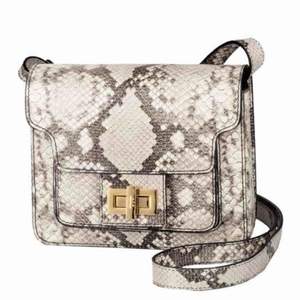 Atp Atelier Aiale Snake Bag SS16 Nypris 5000kr, i fint skick! 19 x 18 cm  