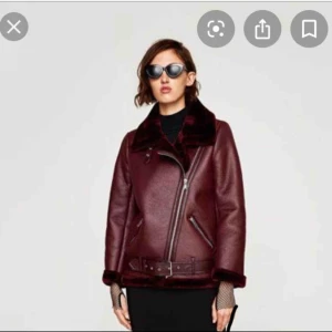  - Vinröd jacka från Zara , stl 36 S .