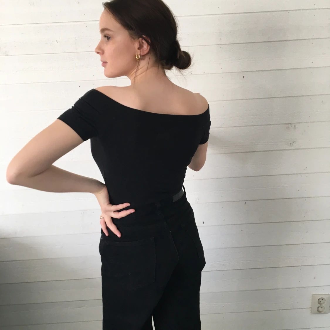 Svart offshoulder tröja storlek XS - 91