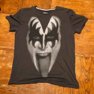  - Kan hämtas i Uppsala eller skickas mot fraktkostnad 