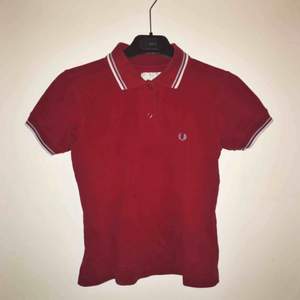 Fred Perry pike 🌹 100 kr inklusive frakt 
