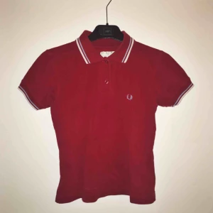  - Fred Perry pike 🌹 100 kr inklusive frakt 