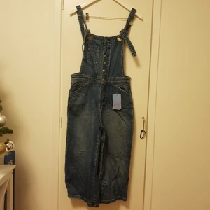  - Hängselbyxa helt ny