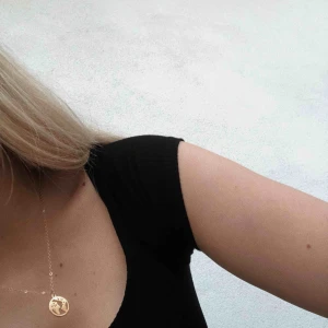  - Vårt halsband i guld! 😍🤩🌍