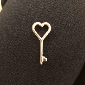  - 💍 Jätte gullig nyckel som kan användas som halssmycke tex (frakt kostar 10kr) 💍