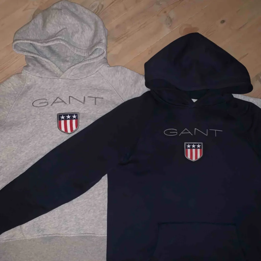 Gant hoodies Använt ba ett fåtal gånger, jättebra skick 1 för 200, 2 för 300. Hoodies.