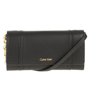  - Höjd: 3, 5 cm längd: 19 cm Bredd: 11, 5 cm Det är en äkta väska Calvin Klein