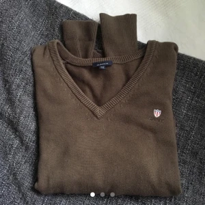  - Gant tröja, nästan oanvänd! 