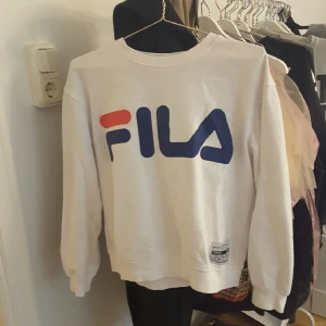  - Fin fila tjocktröja i fint skick