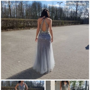Balklänning / proom, wedding  - Säljer min fina klänning från märket Jora. I storlek small.  Passar bra till bal,fest eller bröllop mm Färgen är grå silver.  Finns att köpa i kungsbacka eller Göteborg. Kan även skicka klänningen.