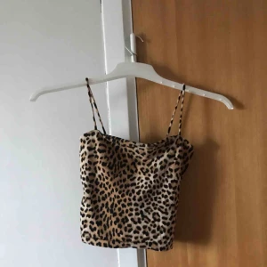  - Snyggt leopard linne👍🏼👍🏼😊