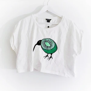  - Croptop från Monki. 