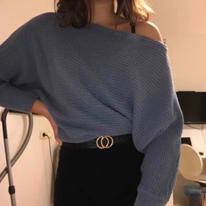  - NAKD stickad tröja (grå-blå) Passat även xs/s Knappt använd Köparen står för frakt, kan mötas upp 😘