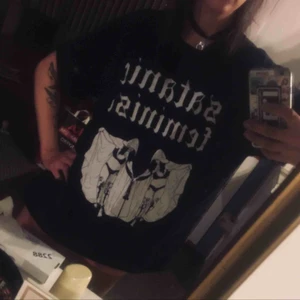  - Satanic feminist unisex 