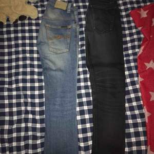 Mer info om separata byxor kolla mina andra produkter som jag säljer! Priset är ett paket pris för alla 3 par jeans.