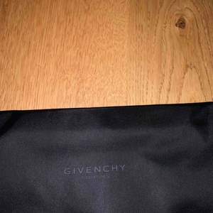 Givenchy Washbag/Pouch Helt ny, aldrig använd