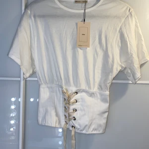 Korsett topp från Zara - Helt ny topp med tags strl S, 90kr + frakt 💘
