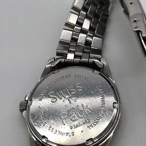 Klocka tissot PR100 herr - Fungerade klocka av märket tissot PR100. ROSTFRITT STÅL WATERPROOF 100 M. SAPPIRE CRYSTAL P362/462. Funkar utmärkt.  