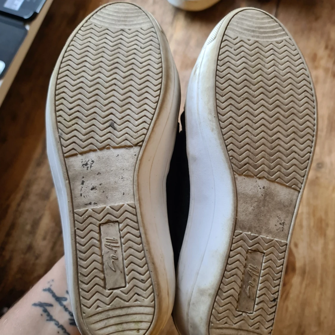 Sköna svarta skor. Lite använda!  - 90